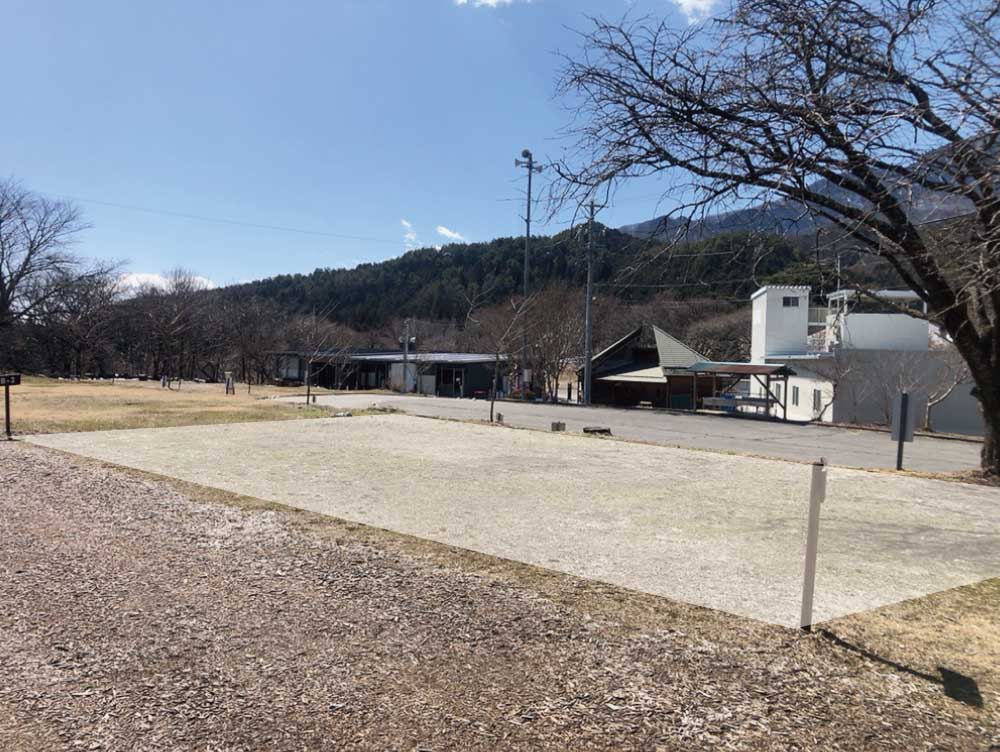 千人塚公園キャンプ場-B4