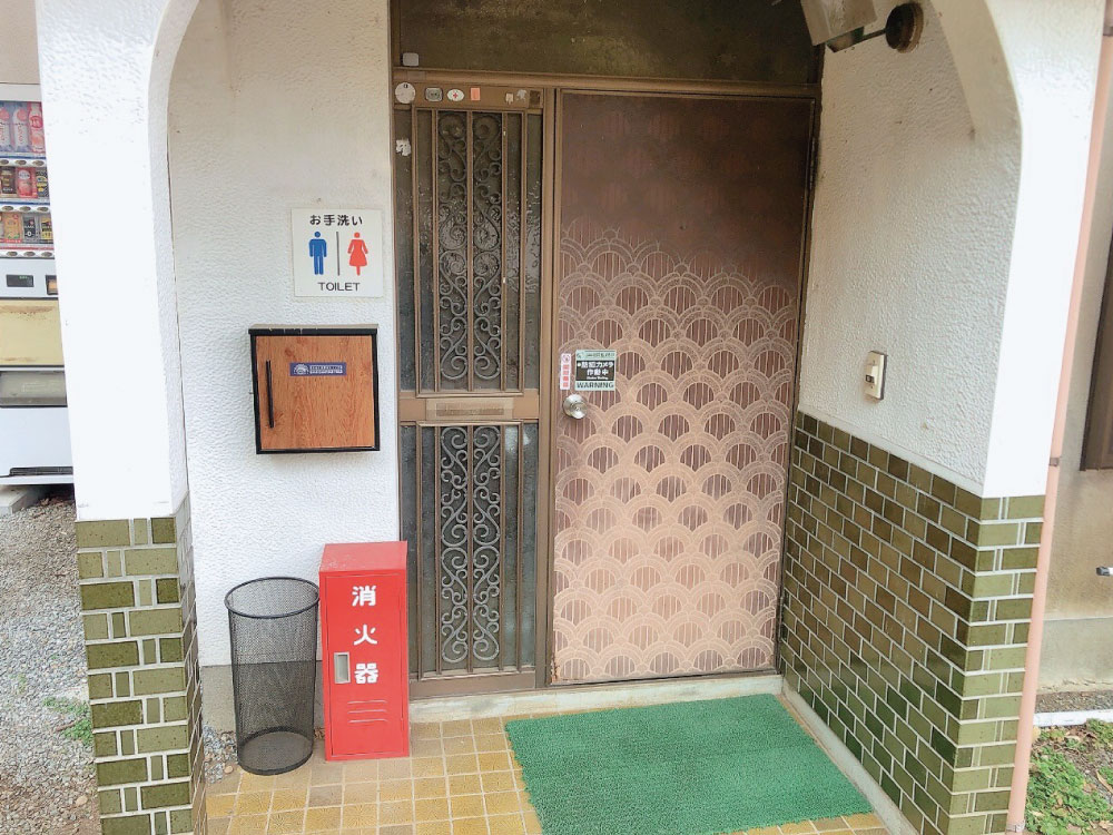 トイレ入口